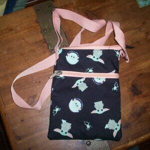 Star Wars Mandalorian Grogu The Child Baby Yoda Crossbody Bag Bioware Black Pink